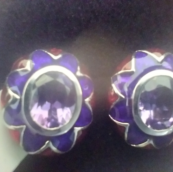 Ladies Earrings - Picture 3 of 5